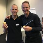 Gaeste bei praktischer Umsetzung des Vortrages.jpg